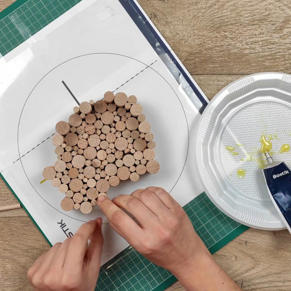 Bostik DIY Greece Tutorial Clock 2022 step 07