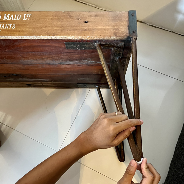 Bostik DIY PH How to Protect Your Floor from Scratches - Step 2