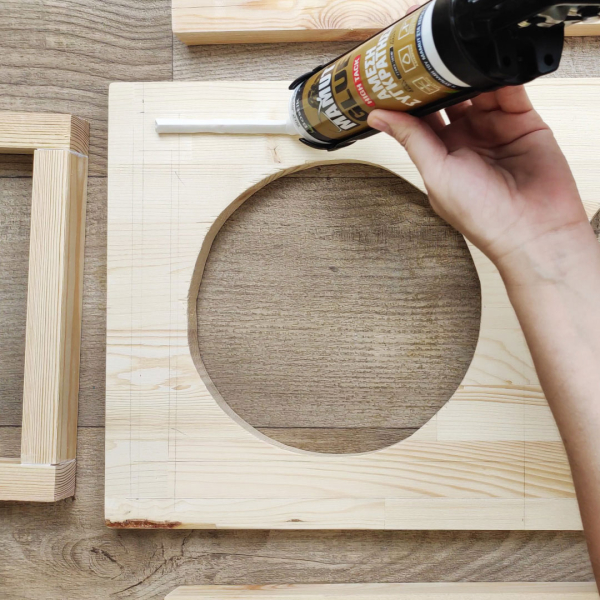 Bostik DIY Greece Tutorial Pet Food Stand step 8