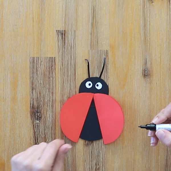 Bostik DIY South Africa Tutorial Ladybug step 6