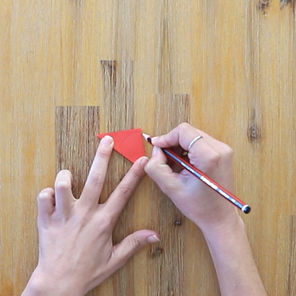 Bostik DIY South Africa Tutorial Paper Rose step 3