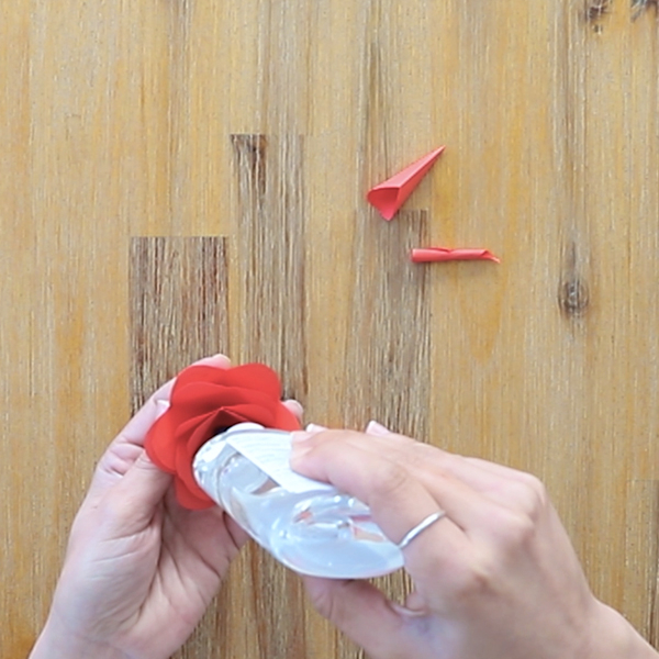 Bostik DIY South Africa Tutorial Paper Rose step 8