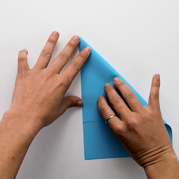 Bostik DIY South Africa Tutorial Paper Shark step 1