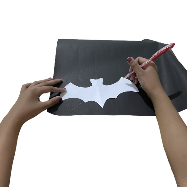 Bostik DIY Philippines tutorial Spruce Up Your Halloween with Bostik Glu Dots step 1