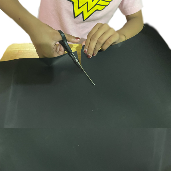 Bostik DIY Philippines tutorial Spruce Up Your Halloween with Bostik Glu Dots step 2