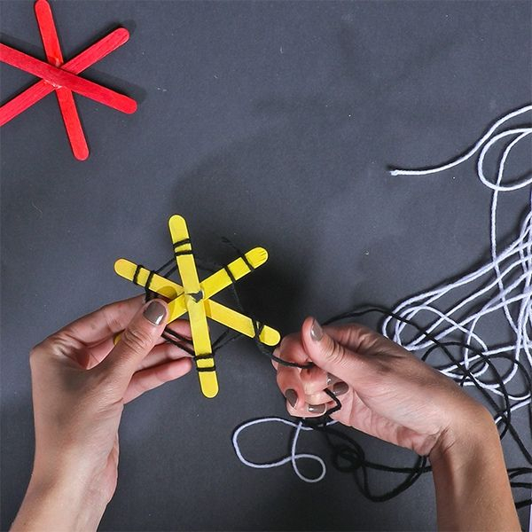 Bostik DIY Singapore Stationery Craft Clag Kids PVA tutorial halloween spider step 2