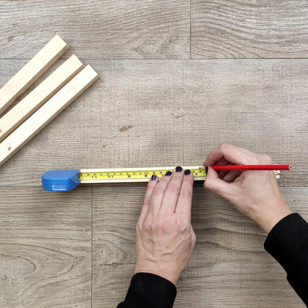 Bostik DIY Greece Tutorial Side Table step 2