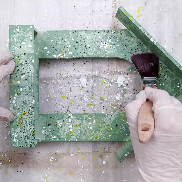 Bostik DIY Greece Tutorial BirdFeeder Image 1080x1080 08