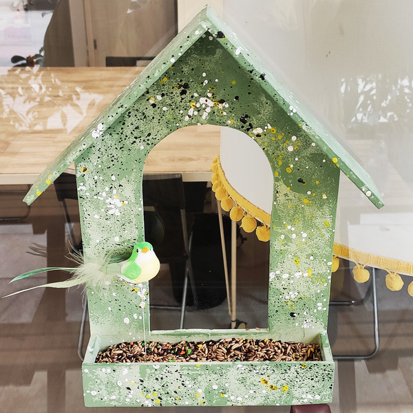 Bostik DIY Greece Tutorial BirdFeeder Image 1080x1080 09