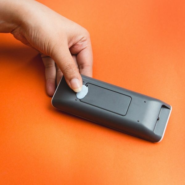 DIY Bostik UK Stationery & Craft - Blu Tack Handy App 7