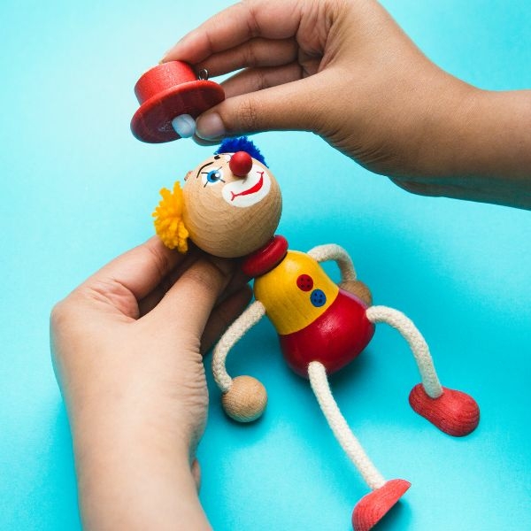 DIY Bostik UK Stationery & Craft - Blu Tack Handy App 9