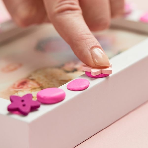 DIY Bostik UK Stationery & Craft - Blu Tack Pink App 4