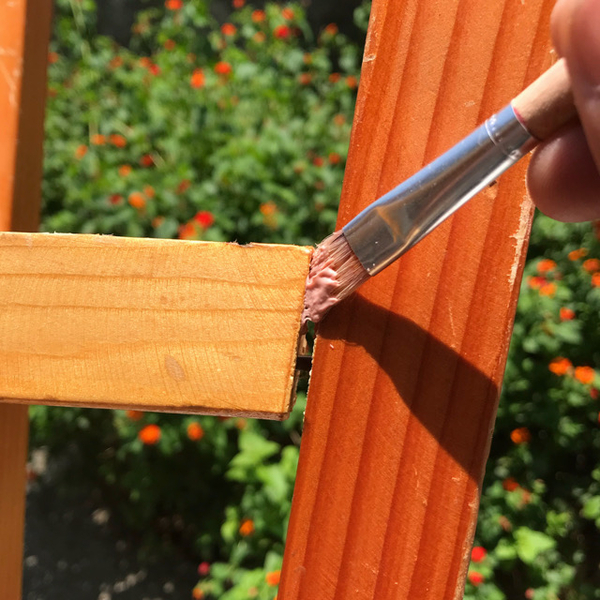 Bostik DIY Philippines tutorial Quick Fix For A Wobbly Stool step 3