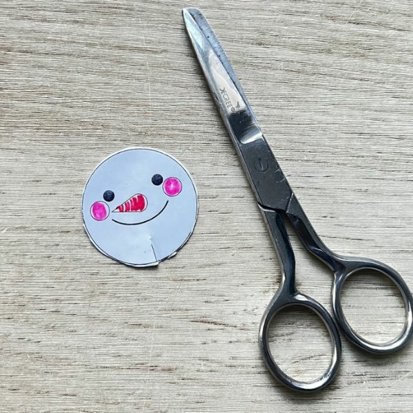 Bostik DIY Ireland 3D Snowman Paper Craft Step 5