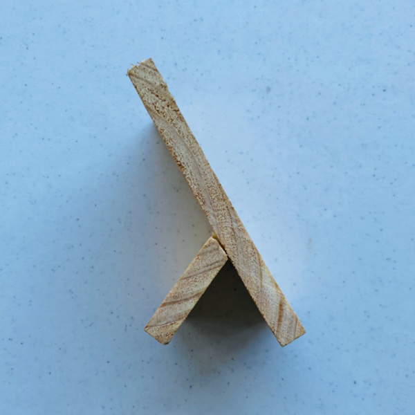 Bostik DIY Philippines How to Create Your Own Phone Holder step 2