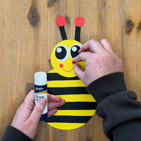 Bostik DIY South Africa Tutorial Bumblebee step 7