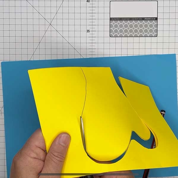 Bostik DIY South Africa Tutorial Mitten step 1