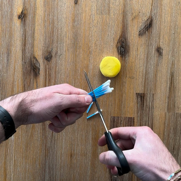 Bostik DIY South Africa Tutorial Flower Craft step 2