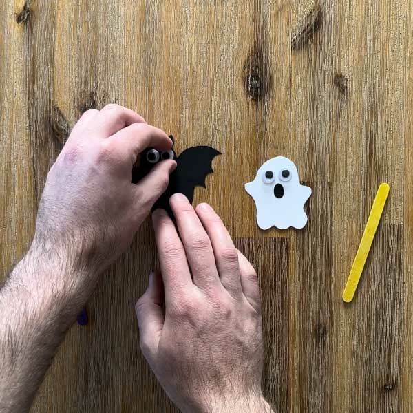 Bostik DIY South Africa Tutorial Halloween Stick Monsters Step 3